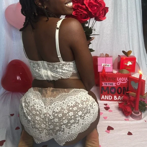 Sheer Nude White Lace Bustier Bra and Short Set - Picture 7 of 8